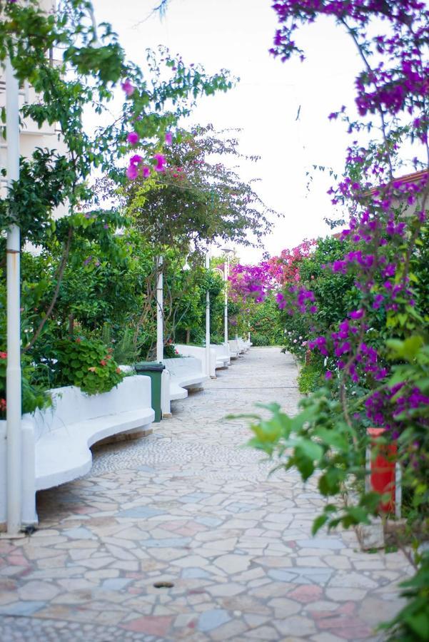 Bougainvill Sunset Villa Саранде Екстериор снимка